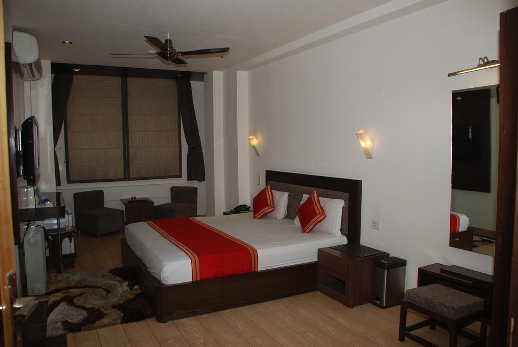 Hotel Arpit Palace เดลี ภายนอก รูปภาพ